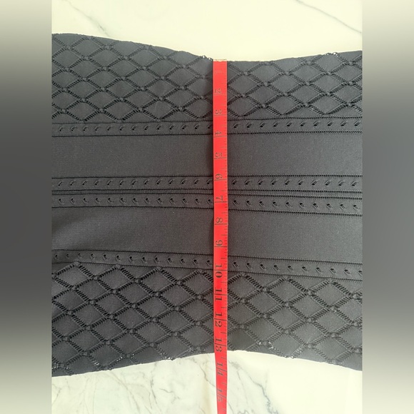 EUC BCBGMAXAZRIA Black Wren Knit Cocktail Dress Sz L - Picture 9 of 10